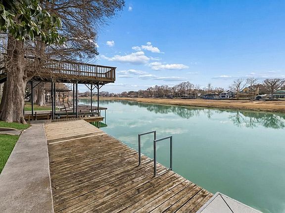 4th image of 1317 Terminal Loop Road