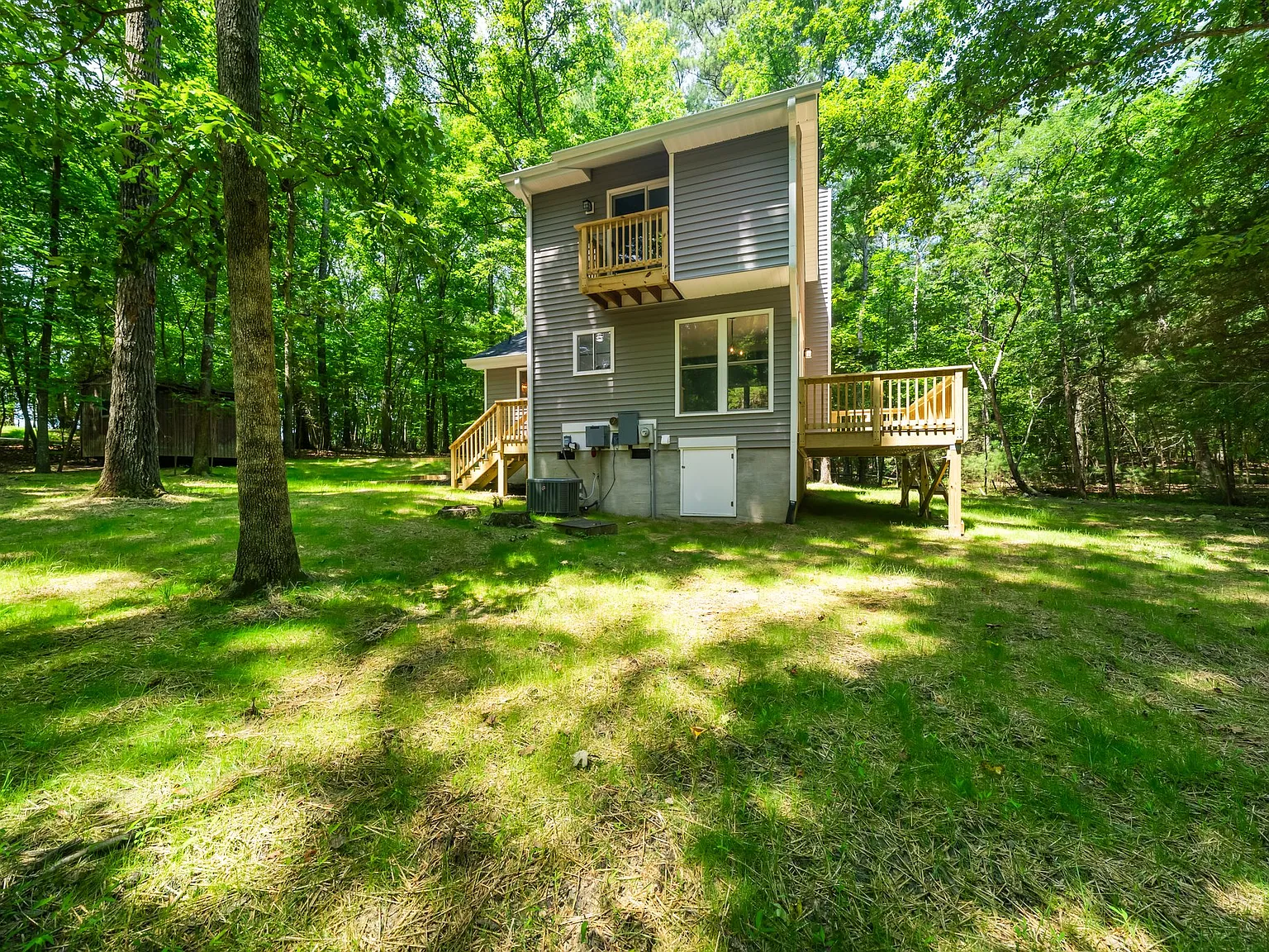 2 bed, 834 sqft, $1,950 — Photo 4
