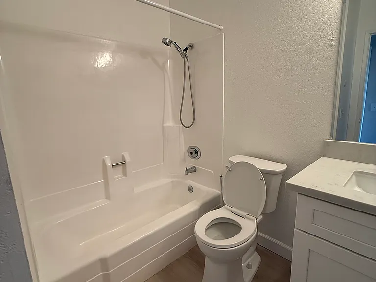 868 E Alvarado St E #7 — Photo 6