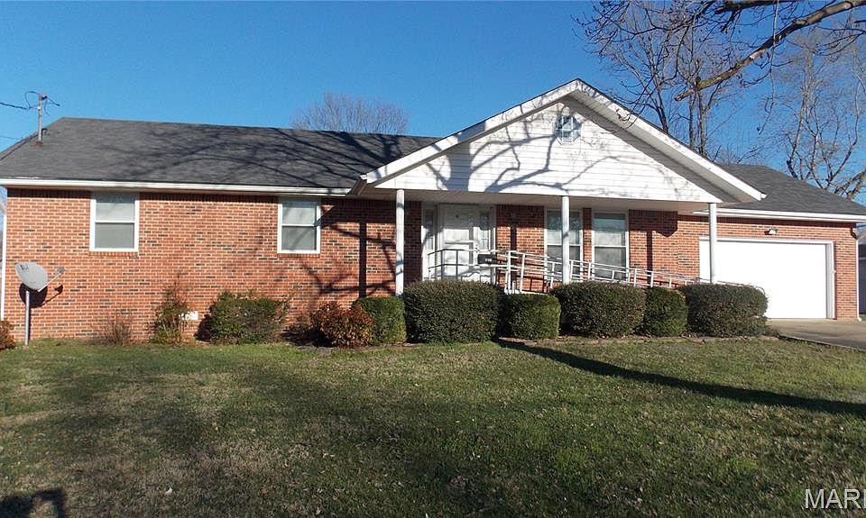 1st image of 2612 Charlton Ln