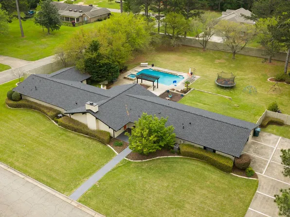 403 Hazel Cir, Magnolia, AR 71753