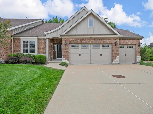 967 Hanna Bend Ct, Ballwin, MO 63021