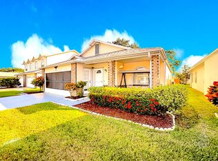 909 S Fork Cir, Melbourne, FL 32901