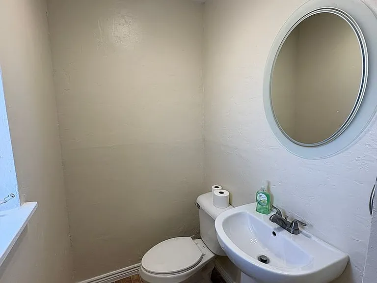 10309 Shoshone St — Photo 17