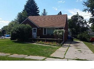 21 Woodcrest Dr, Buffalo, NY 14220