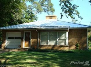 185 Windsor Rd, Benton Harbor, MI 49022