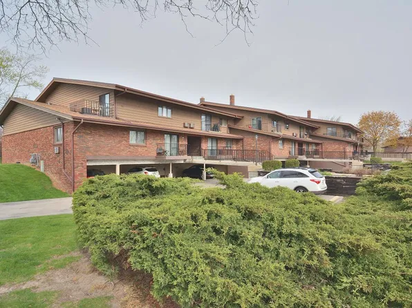 4035 South 84th STREET #1, Greenfield, WI 53228