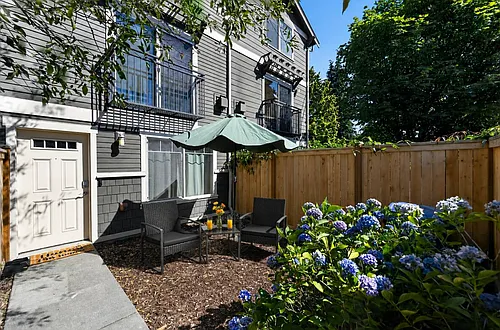 9237 17th Ave SW #3 Photo 1