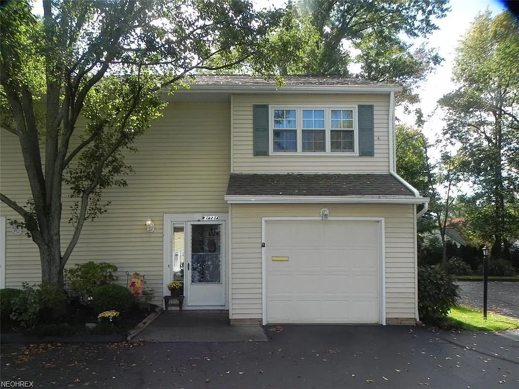 21731 Walnut Ln #25 photo 1
