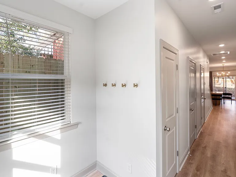 1322 Condon St — Photo 10