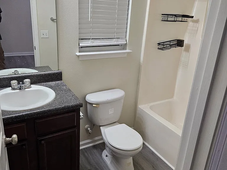 115 Bill Williamson Ct #B — Photo 9