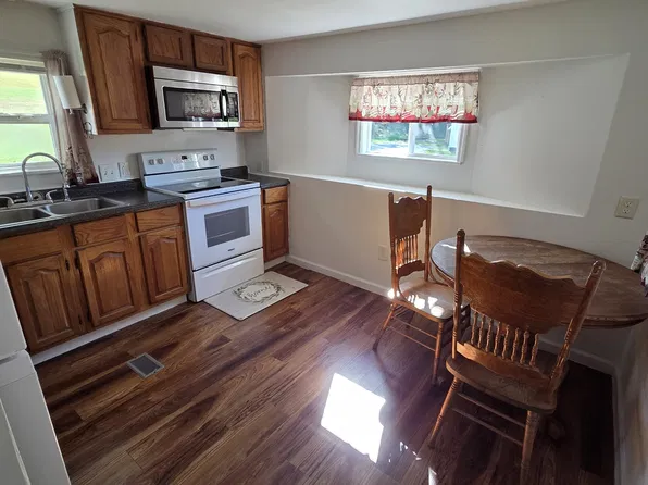 3583 State Highway 66 S, King, NC 27021