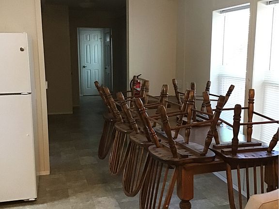 3rd image of 2023 E Henderson St #10501374