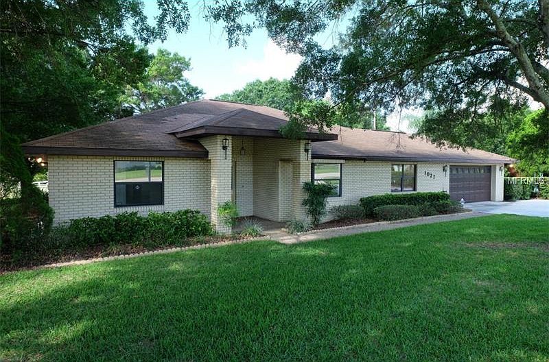 1st image of 1027 Lake Miriam Dr