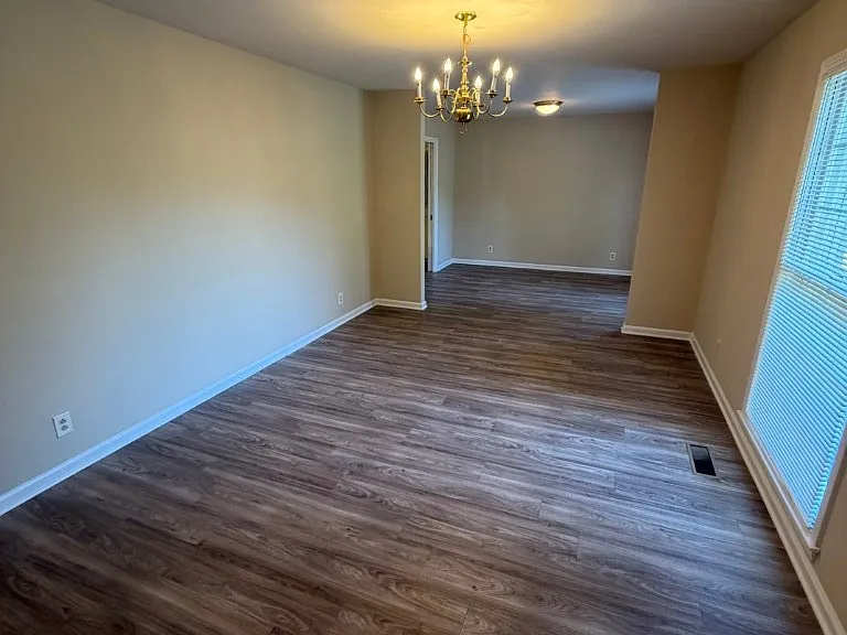 1600 Parklawn Dr — Photo 3