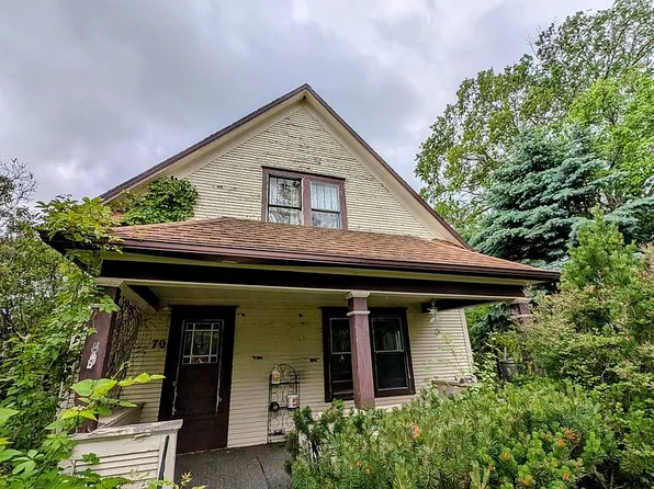 70 7th Ave S, Edinburg, ND 58227