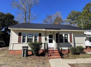 604 S Sycamore St, Lumberton, NC 28358