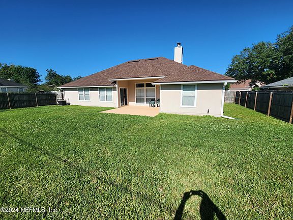 4th image of 1263 CREPE MYRTLE Court