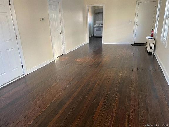 4th image of 1944 Bedford St #2