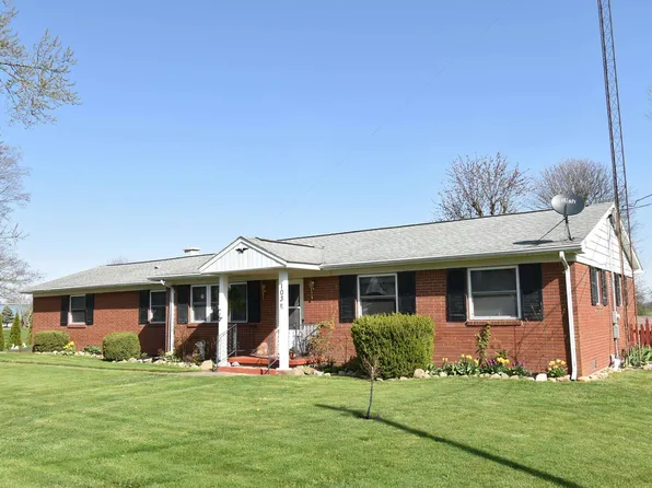 103 E Mauzy St, Boswell, IN 47921