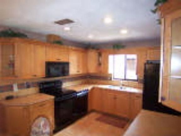 4th image of 6461 Bougainvilla Ave S