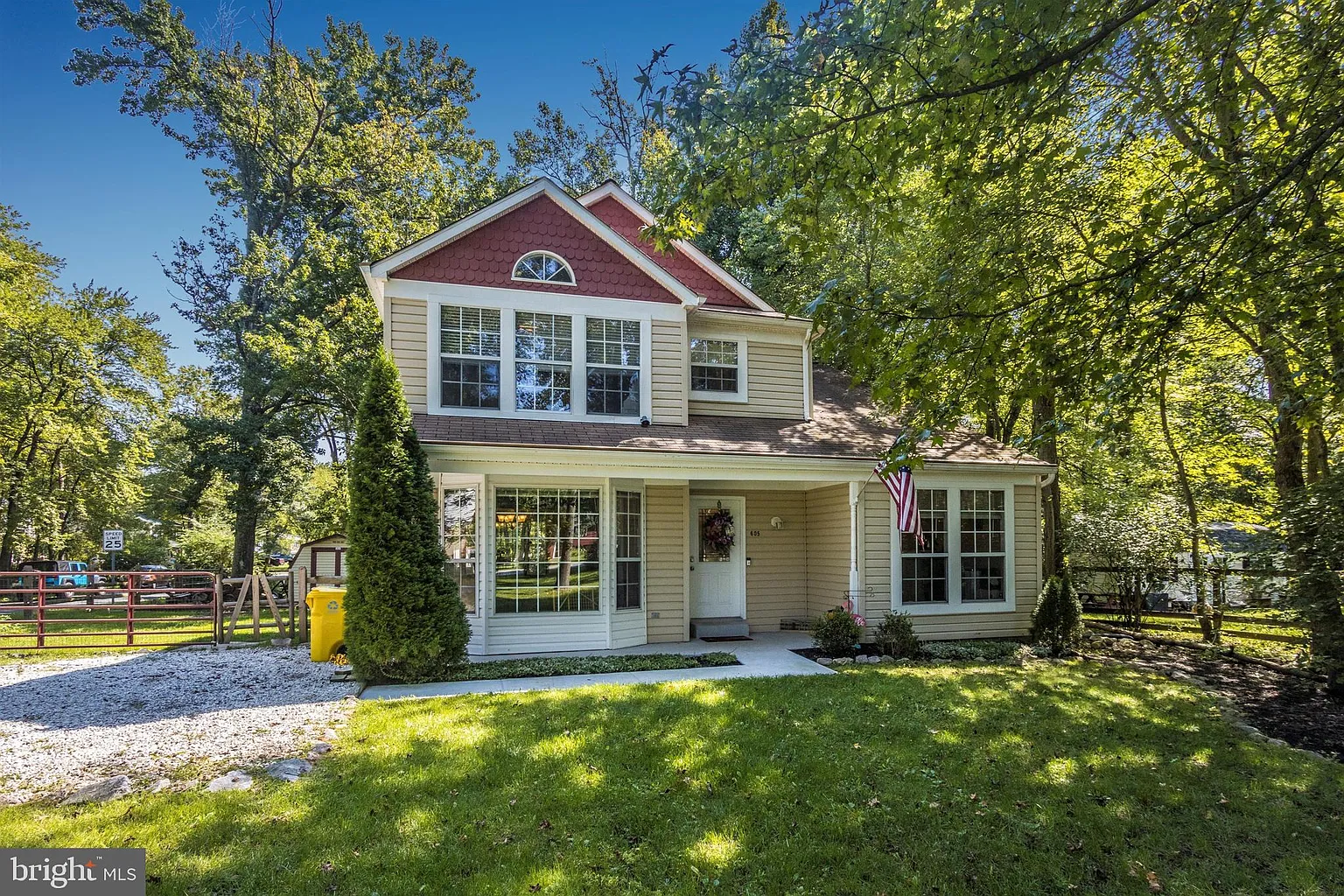 605 Carl Ave photo 1