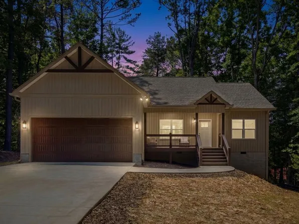 1968 Newport Dr, Ellijay, GA 30540