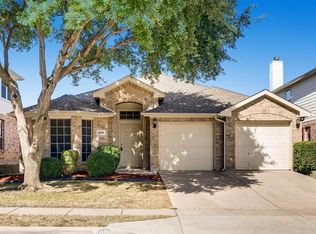 9148 Brook Hill Ln, Fort Worth, TX 76244