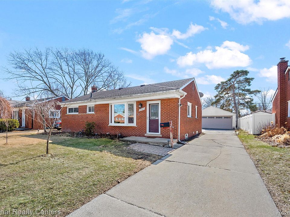1st image of 28923 Westfield St