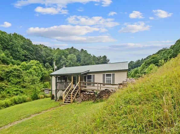 567 Baker Rd, Marshall, NC 28753