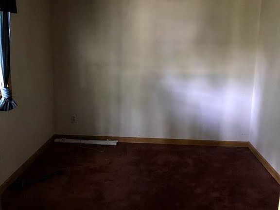 3rd image of 7458 Surbrook Rd