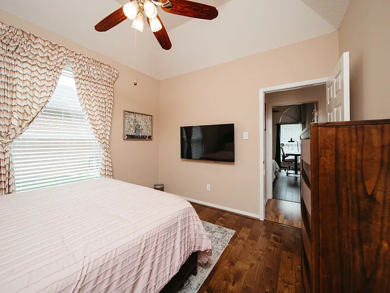 1212 Littlejohn Ct — Photo 23
