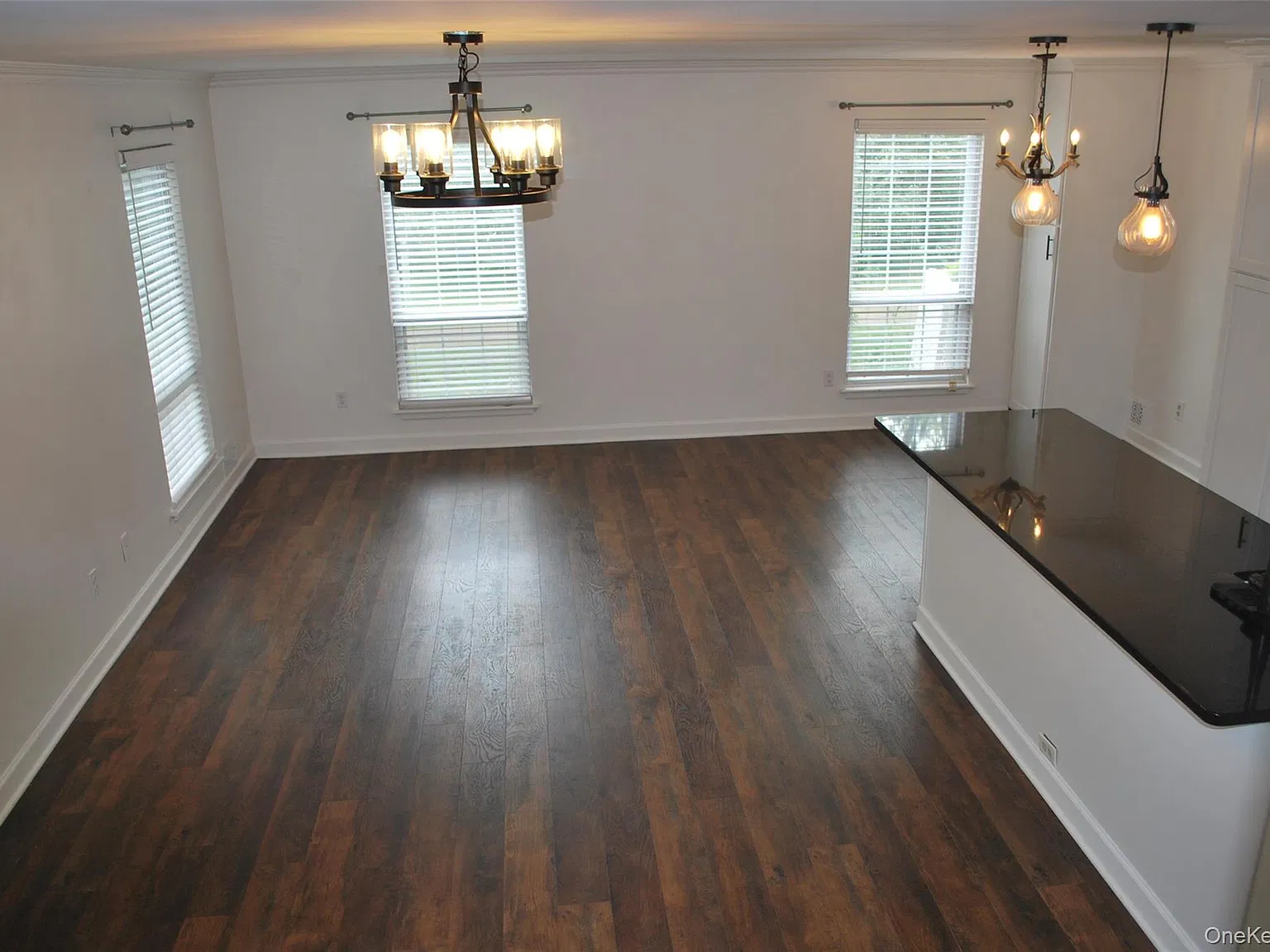 2 bed, 1.5 bath, 1184 sqft, $2,700 — Photo 4