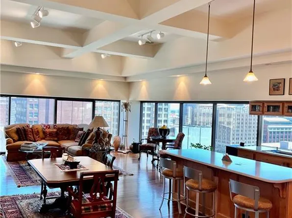 1101 Walnut St Unit 1201, Kansas City, MO 64106