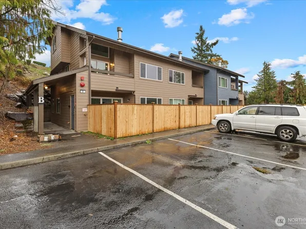 12600 57th Avenue S #B201, Seattle, WA 98178