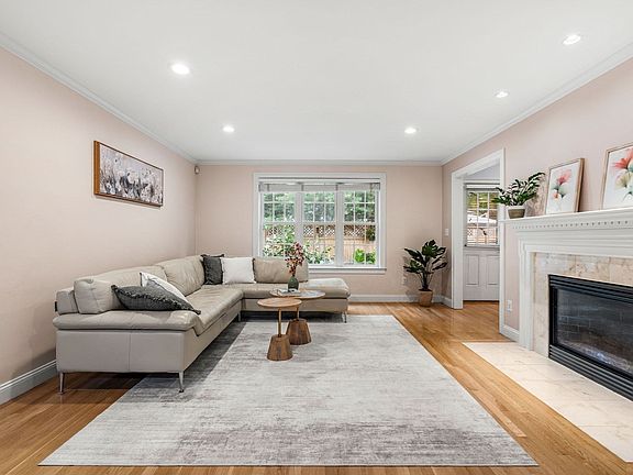 4th image of 65 Crescent Rd #65