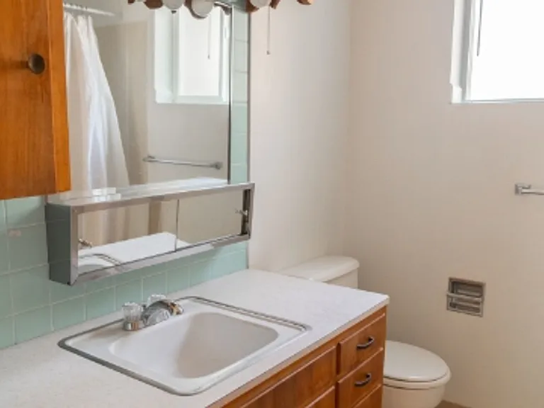 412 N Fir St — Photo 11