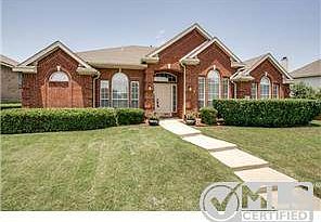 1st image of 3704 Pinetree Dr