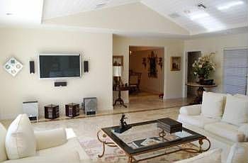 5th image of 128 Camden Dr