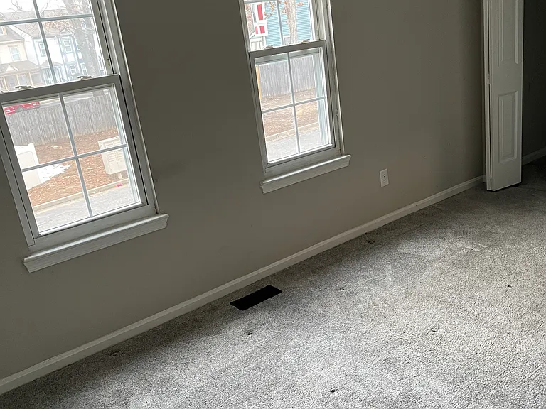 1057 Old Denbigh Blvd — Photo 2