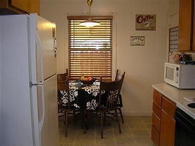 2nd image of 1909 El Bolsillo Way