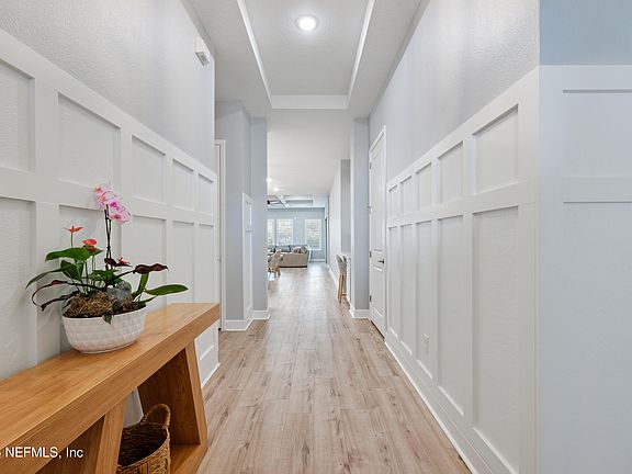 3rd image of 408 RUSTIC MILL Drive