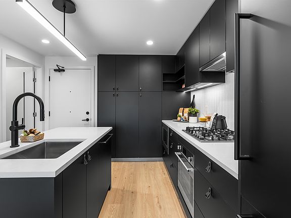 5th image of 1680 E 12th Ave #403