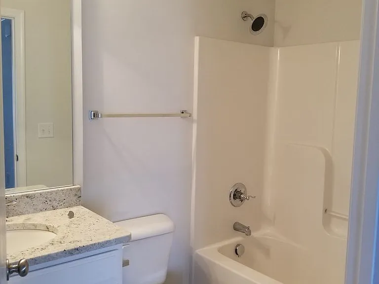 104 Squire Cir — Photo 6