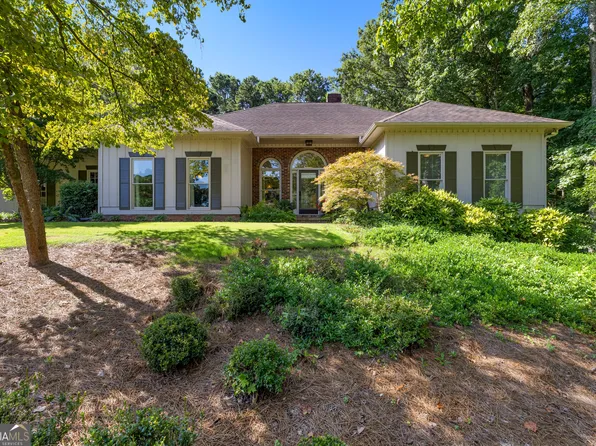 216 Ashford Cir, Lagrange, GA 30240
