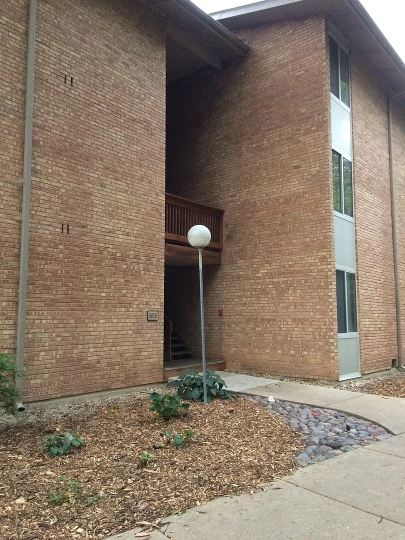 1 bed, 640 sqft, $1,600 — Photo 1