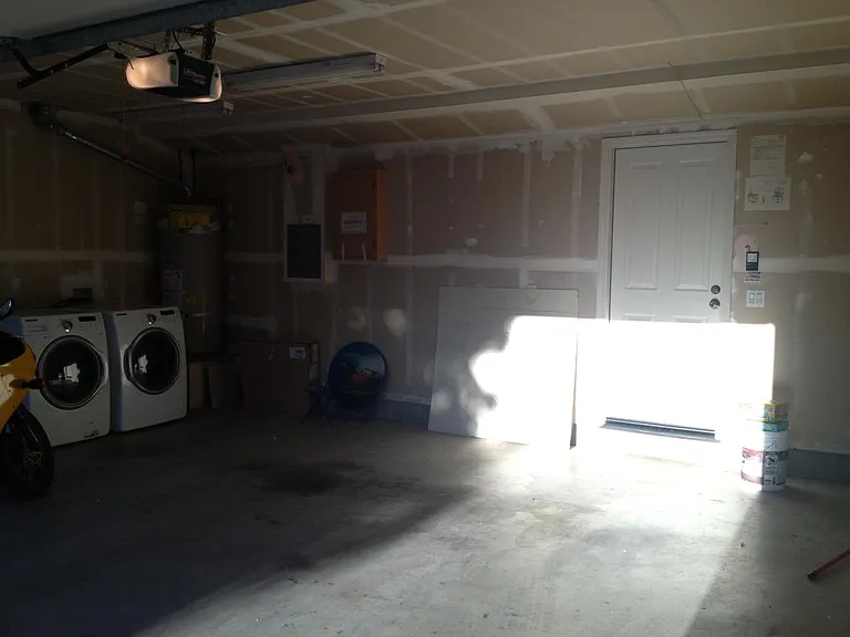 2 Car garage with washer & Dryer