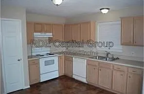 325 Angelina Dr — Photo 4