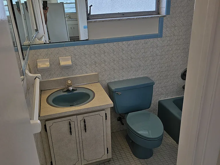 2105 Miami Rd #4 — Photo 10