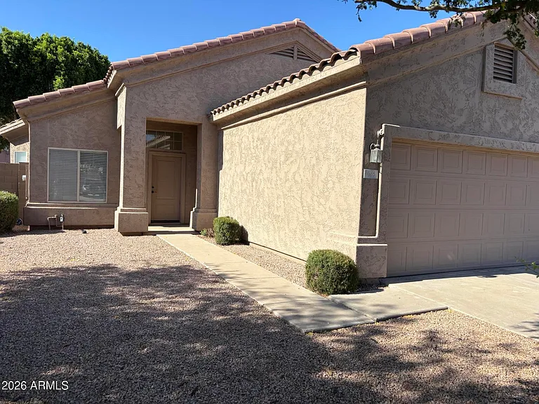 628 E Ranch Rd — Photo 2